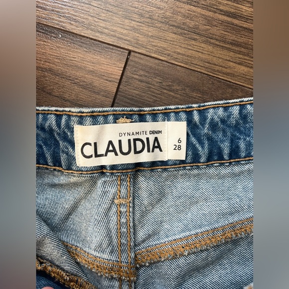 JEAN SHORTS DYNAMITE - Picture 3 of 3